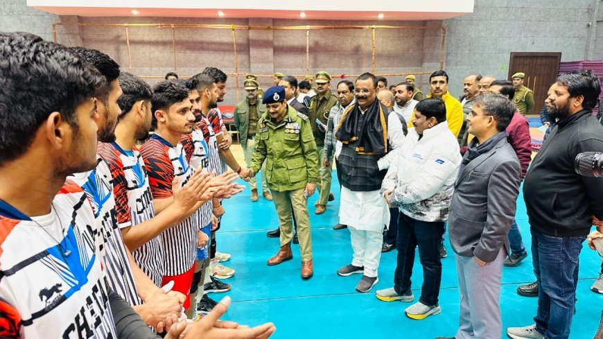 Varanasi : वाराणसी में 72वीं सीनियर नेशनल वॉलीबॉल चैंपियनशिप का भव्य आयोजन