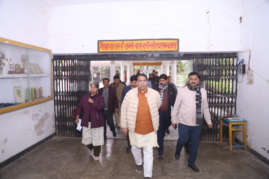 Lucknow : योगी सरकार के संकल्प को धरातल पर उतारते हुए मंत्री नरेन्द्र कश्यप ने स्पर्श दृष्टिबाधित विद्यालयों के कार्यों की समीक्षा की