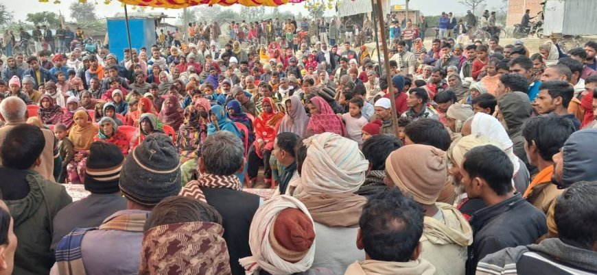 Sitapur : सांसद राकेश राठौर ने कहा- संविधान की रक्षा हर नागरिक का कर्तव्य, भाजपा सरकार से बदला लेने के लिए सड़कों पर उतरें