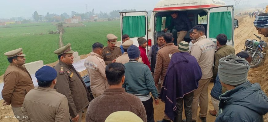 Hardoi : हरदोई में निर्माणाधीन बाईपास पर सीमेंट स्लैब के नीचे मिला 15 वर्षीय किशोर आयुष गुप्ता का शव, परिजनों ने हत्या की आशंका जताई