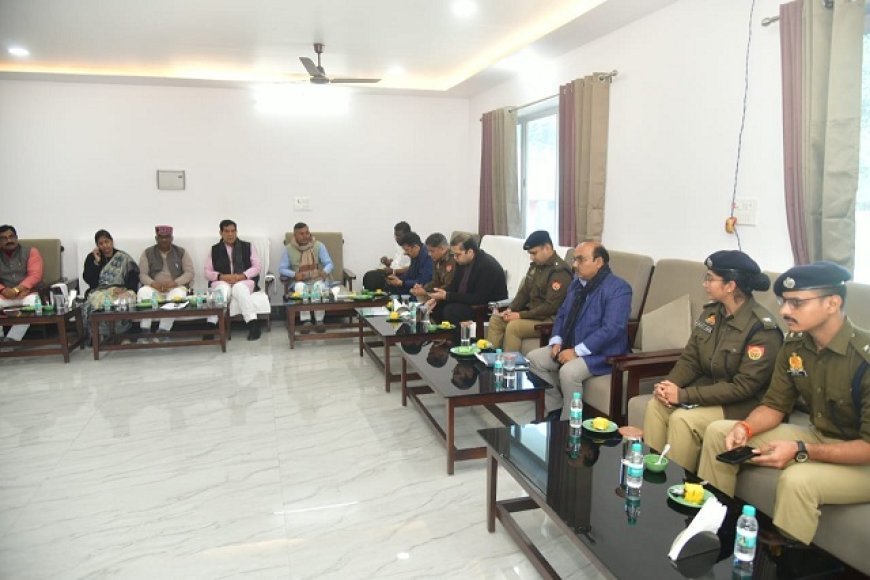 Lucknow: ए.के. शर्मा की अध्यक्षता में जिला समन्वय समिति की महत्वपूर्ण बैठक सम्पन्न, मंत्री ए.के. शर्मा ने दिए महत्वपूर्ण निर्देश। 