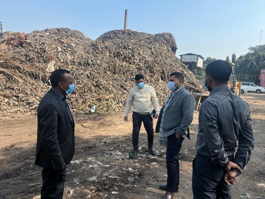 Barabanki : जिलाधिकारी ने मुख्य विकास अधिकारी के साथ वेस्ट टू एनर्जी प्लांट का निरीक्षण किया, मार्च तक शेष कूड़े के निस्तारण के दिए सख्त निर्देश