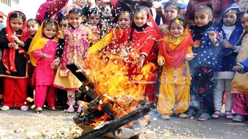 पंजाब में कड़ाके की ठंड और घने कोहरे का प्रकोप: लोहड़ी की रौनक फीकी, विजिबिलिटी शून्य के करीब, सड़कों पर हेडलाइट्स जलाकर सफर। 