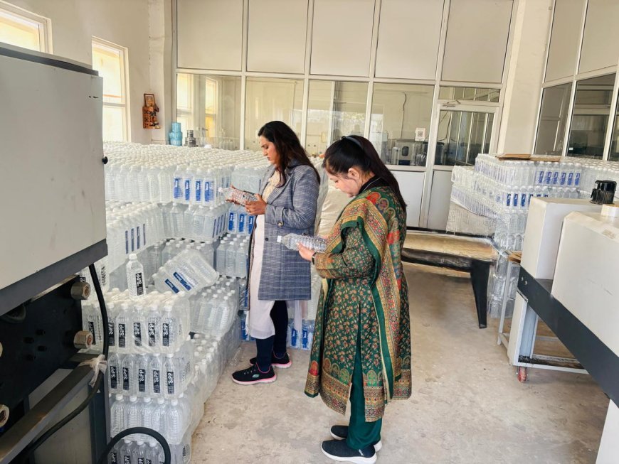 Lucknow : उत्तर प्रदेश में पैकेज्ड ड्रिंकिंग वाटर और मिनरल वाटर इकाइयों पर बड़ी कार्रवाई, 140 बंद मिलीं, 164 के लाइसेंस निलंबित होंगे