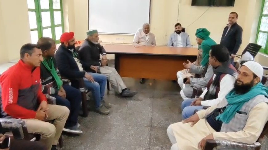 Sambhal : सम्भल मंडी में किसानों की बड़ी जीत: 15 रुपये प्रति कुंतल से ज्यादा कटौती नहीं, आंदोलन की चेतावनी के बाद प्रशासन झुका