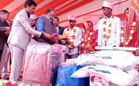 Ballia : CM सामूहिक विवाह समारोह, 227 जोड़ों ने एक-दूजे का थामा हाथ, प्रति जोड़ा रूपये एक लाख की सहायता, 24 प्रकार के उपहार दिए