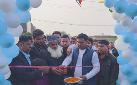 Sambhal : मदय फूड कॉर्नर होटल का फीता काटकर किया गया उद्घाटन