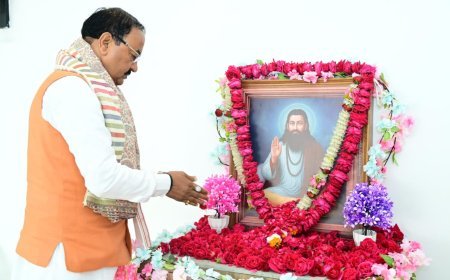 Lucknow : केशव प्रसाद मौर्य ने संत रविदास जी को अर्पित की श्रद्धांजलि, कहा- उनके विचार आज भी समाज को दिशा देते हैं