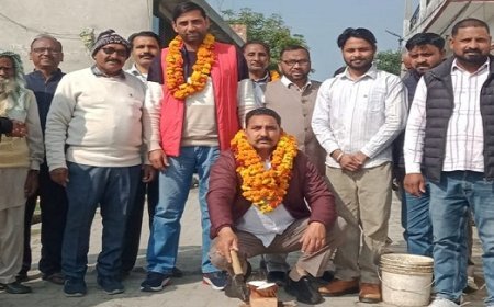 Bajpur: चेयर मैन गित्ते ने केशवनगर में किया दो टाइल्स  मार्ग का शिलान्यास, कहा- विकास से वंचित नही रहेगा बाजपुर का कोई भी कोना। 