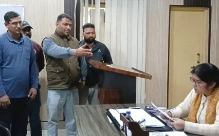 Bajpur: बाढ़ से बचने के लिए नाले का निर्माण कराने की मांग।