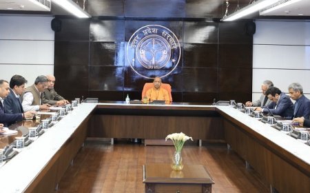 Lucknow: सरदार पटेल एम्प्लॉयमेंट एंड इंडस्ट्रियल जोन के विकास को समयबद्ध रूप से लागू करने के निर्देश।