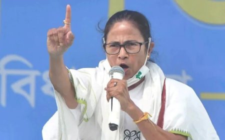 ममता बनर्जी का चुनाव आयोग पर तीखा हमला- दिल्ली में CEC से मुलाकात के बाद कहा, भाजपा के इशारे पर काम कर रहे हैं, 2 करोड़ नाम हटाए