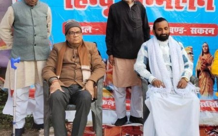 Sitapur : पीपा पुरवा में हिंदू सम्मेलन हुआ, कमलेश मौर्य मृदु ने दिया संदेश