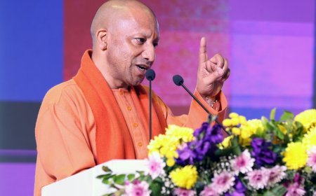 Lucknow : उत्तर प्रदेश फार्मा कॉन्क्लेव 1.0 में सीएम योगी बोले- भारत किसी के आगे नहीं झुकेगा, 10 हजार करोड़ से अधिक के एमओयू पर सहमति