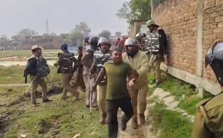 Ballia: हथौज मे अवैध अतिक्रमण को हटाने गई पुलिस राजस्व टीम पर पथराव, 7 नामजद व 150 अज्ञात पर मुकदमा, 7 गिरफ्तार। 