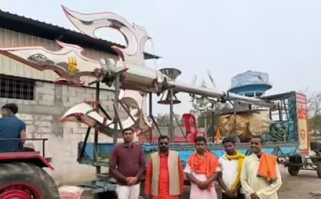 अयोध्‍या के लिए आ रहा है 60 फुट लंबा त्रिशूल, साथ चल रहा 50 भक्तों का दल, 10 पड़ावों से गुजरकर 10 फरवरी को पहुंचेगी। 