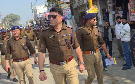 Bajpur: कोतवाल ने फुटपाथ से अतिक्रमण हटवाया व्यापारियों में मचा हड़कंप। 