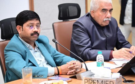 Lucknow : उत्तर प्रदेश में औद्योगिक विकास और एमएसएमई सशक्तिकरण पर उच्च स्तरीय बैठक हुई