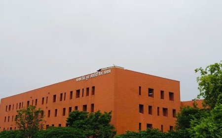 Lucknow : कैंसर इलाज के लिए अब दिल्ली-मुंबई पर आश्रित नहीं यूपी, लखनऊ से वाराणसी तक बना देश का सबसे बड़ा कैंसर ट्रीटमेंट नेटवर्क