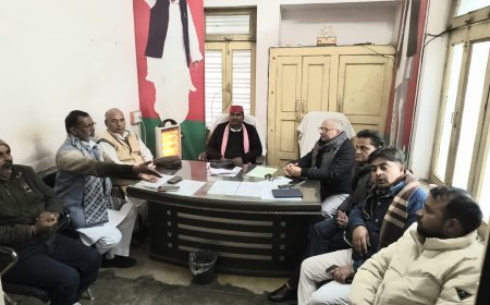 Prayagraj : एसआईआर में फार्म 7 की गहन समीक्षा के बाद ही निस्तारण की मांग, सपा ने बीएलओ की शिकायत की