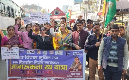 Hardoi: बाल विवाह कुरीति के विरुद्ध जागरूकता रथ यात्रा: हरदोई जिला पंचायत अध्यक्ष ने किया शुभारंभ। 