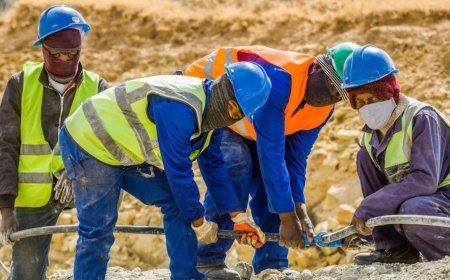 Lucknow : उत्तर प्रदेश में निर्माण श्रमिकों के लिए चल रही हैं कई कल्याणकारी योजनाएं