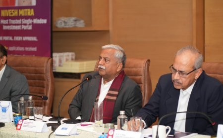 Lucknow : उत्तर प्रदेश के औद्योगिक क्षेत्र को मजबूती मिलेगी: परिधान, रक्षा, इलेक्ट्रॉनिक्स समेत कई क्षेत्रों में समझौते