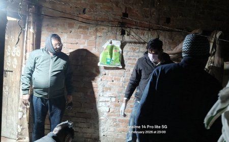 Sitapur: कमरे में विवाहिता का शव फंदे से लटका मिला, आत्महत्या की आशंका। 