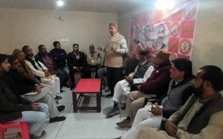 Sambhal : सम्भल को विकास की रफ्तार दिलाने की मांग, सम्भल–गजरौला रेलवे लाइन विस्तार व बस सेवाओं को लेकर परिषद की अहम बैठक