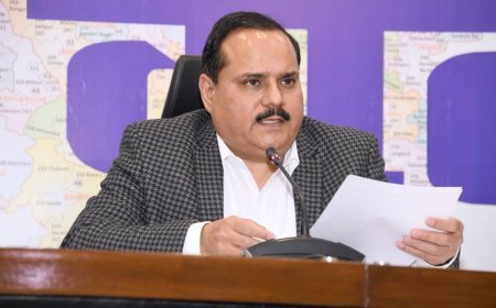 Lucknow : विशेष प्रगाढ़ पुनरीक्षण-2026 के अंतर्गत जारी नोटिसों पर मतदाताओं की सुनवाई को लेकर सीईओ ने की समीक्षा बैठक