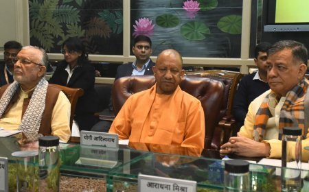 Lucknow : उत्तर प्रदेश विधान सभा में सर्वदलीय बैठक हुई, सत्र के सुचारू संचालन के लिए सभी दलों से सहयोग मांगा