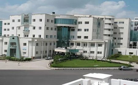 Lucknow : यूपी आयुर्विज्ञान विश्वविद्यालय, सैफई आगरा-लखनऊ एक्सप्रेस-वे के समीप बनाएगा ट्रॉमा सेंटर