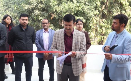 Hardoi : हरदोई में आयुक्त ने नव निर्मित एनआईसी भवन का लोकार्पण किया