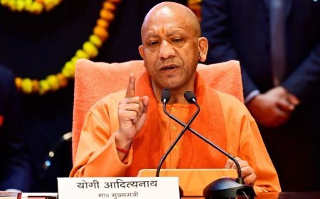 Lucknow : पर्व-त्योहारों पर रंग में भंग डालने वालों की खैर नहीं, मुख्यमंत्री योगी की दो टूक-सख्ती से निपटें