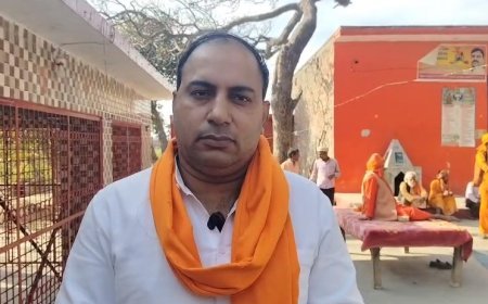 सम्भल में फिल्म शूटिंग को लेकर बवाल, अमित जानी का विवादित बयान सांसद-विधायक के गले में कुत्ते का पट्टा डालकर चौराहे पर बांध देगी सरकार।