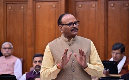 Lucknow: विधान परिषद के बजट सत्र में गरजे डिप्टी सीएम, विपक्ष को लिए आड़े हाथ, कहा- पिछली सरकारों ने जनता को लूटा, हमने गुणवत्तापूर्ण इलाज दिया। 