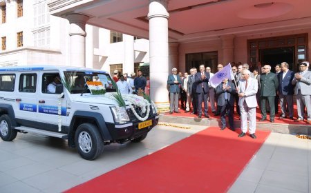 प्रदेश के 74 जनपदों हेतु विधिक सेवा प्रचार वाहनों एवं राज्य स्तरीय मध्यस्थता हेल्पलाइन का भव्य शुभारम्भ