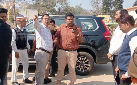 Sitapur : सीतापुर डीएम ने नैमिषारण्य में 84 कोसी परिक्रमा मार्ग के प्रथम पड़ाव का किया निरीक्षण