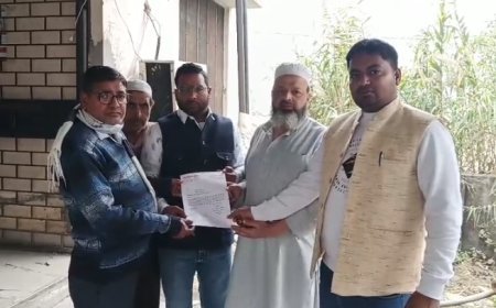 Deoband : रमजान के लिए विद्युत कट का समय बदलने की मांग, सभासदों ने एक्सएन को सौंपा ज्ञापन