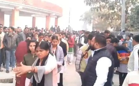 Pratapgarh : टेली लॉ योजना पर जागरूकता कार्यक्रम, वीएलई बने कानूनी सहायता की मजबूत कड़ी