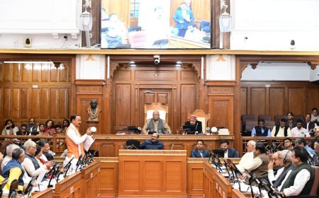 Lucknow : काशी, अयोध्या और प्रयागराज सहित प्रदेश के सभी तीर्थ स्थलों में बढ़ती श्रद्धालु संख्या बेहतर व्यवस्थाओं का प्रमाण