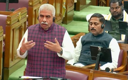 Lucknow : एमएसएमई क्षेत्र  प्रदेश की अर्थव्यवस्था की रीढ़ - मंत्री राकेश सचान