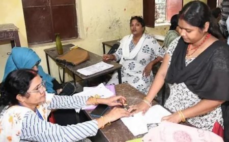 चुनाव आयोग के विशेष गहन पुनरीक्षण से 9 राज्यों-केंद्रशासित प्रदेशों में 1.70 करोड़ मतदाता कम, गुजरात में सबसे ज्यादा 68 लाख नाम हटे, कुल मतदाता संख्या 13.40% घटी