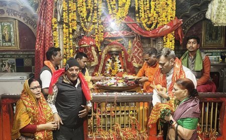 Sitapur : अपर पुलिस महानिदेशक प्रवीण कुमार नैमिषारण्य धाम पहुंचे