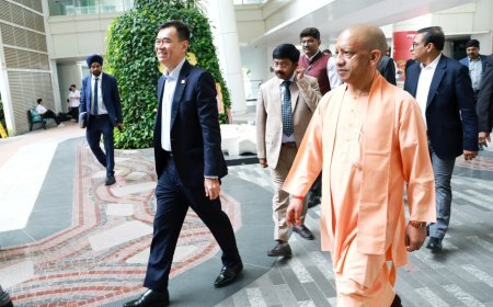 सीएम योगी का सिंगापुर दौरा - पहले ही दिन योगी की बड़ी सफलता, यूनिवर्सल सक्सेस ग्रुप के साथ हुए 6,650 करोड़ रुपये के 3 एमओयू