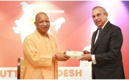 सिंगापुर में भारतीय समुदाय से मुख्यमंत्री योगी आदित्यनाथ ने किया संवाद