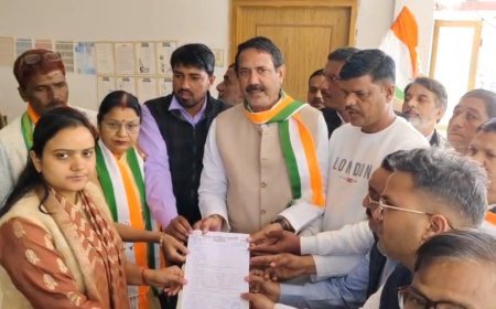 Sambhal: शंकराचार्य प्रकरण में कांग्रेस का विरोध, पीएम के नाम सौंपा गया ज्ञापन।