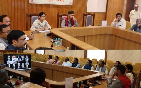 हरदोई में 'संवाद सेतु' का शुभारंभ: मंत्री असीम अरुण ने स्वामी विवेकानन्द सभागार में वीडियो कॉन्फ्रेंसिंग से किया लॉन्च, जनप्रतिनिधियों-अधिकारियों के बीच संवाद को नई ऊँचाई।