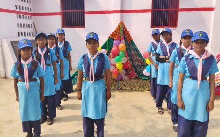 Kushinagar : कुशीनगर में उच्च प्राथमिक विद्यालय खेसिया मनसाछापर में स्काउट-गाइड शिविर का समापन