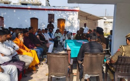 Lakhimpur - Kheri : धौरहरा कोतवाली में होली और ईद उल फितर को लेकर शांति कमेटी की बैठक हुई